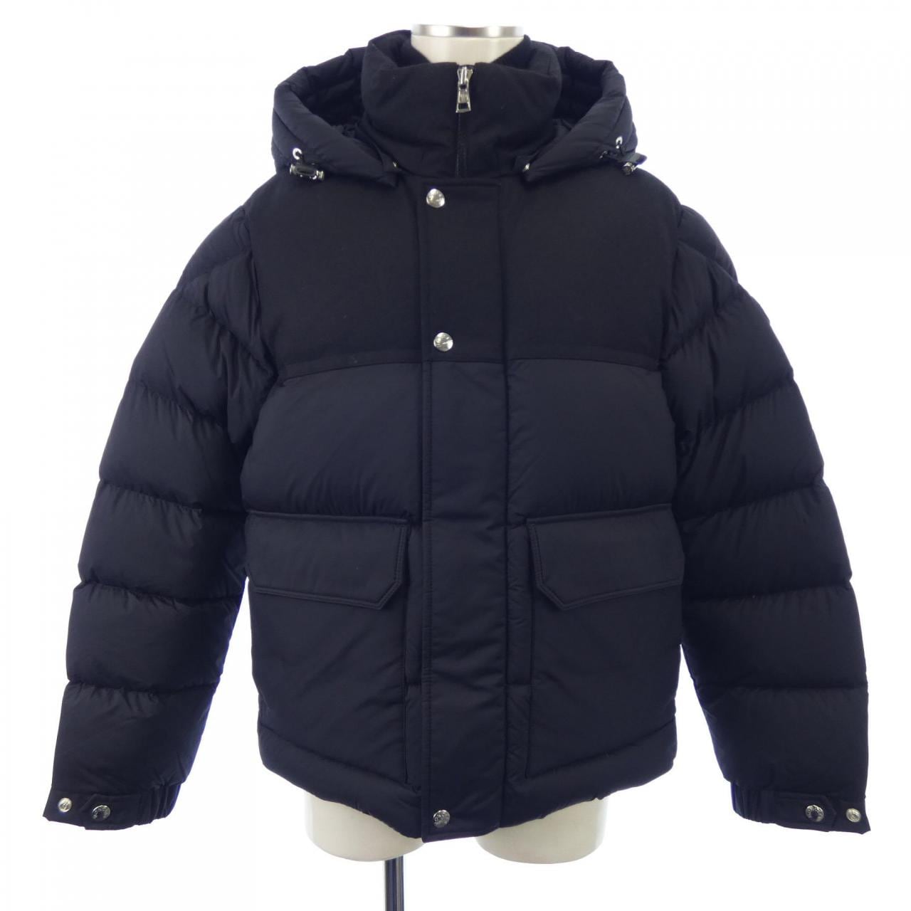 モンクレール MONCLER ダウンジャケット