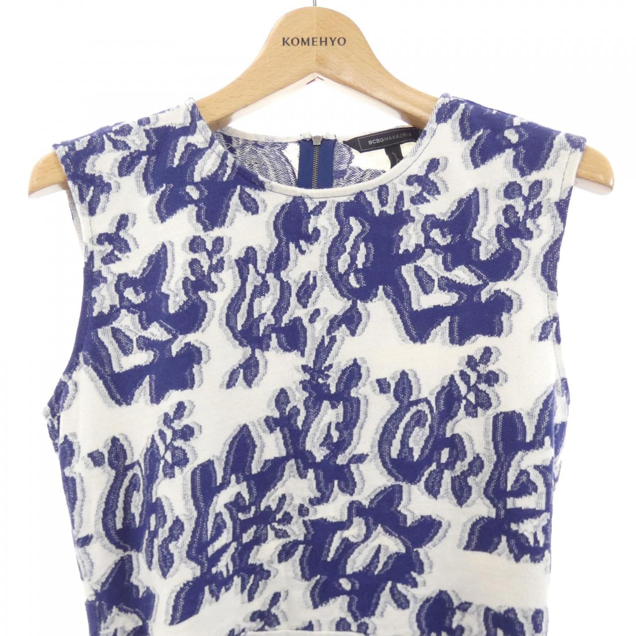 ビーシービージーマックスアズリア BCBGMAXAZRIA トップス