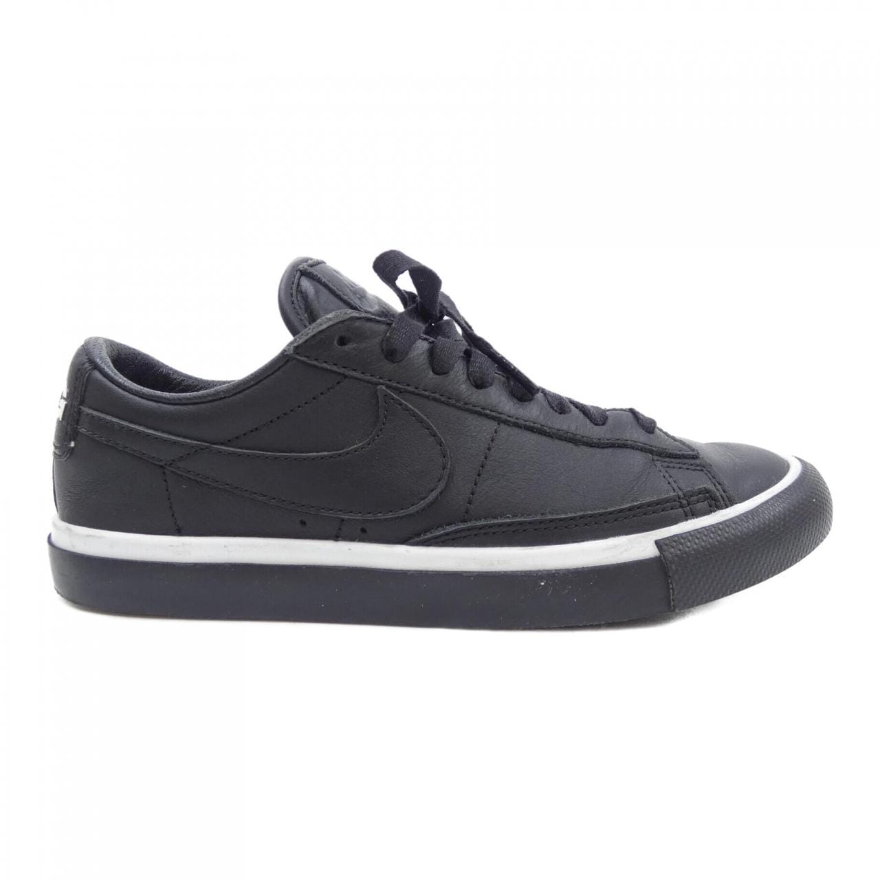 ナイキ NIKE スニーカー