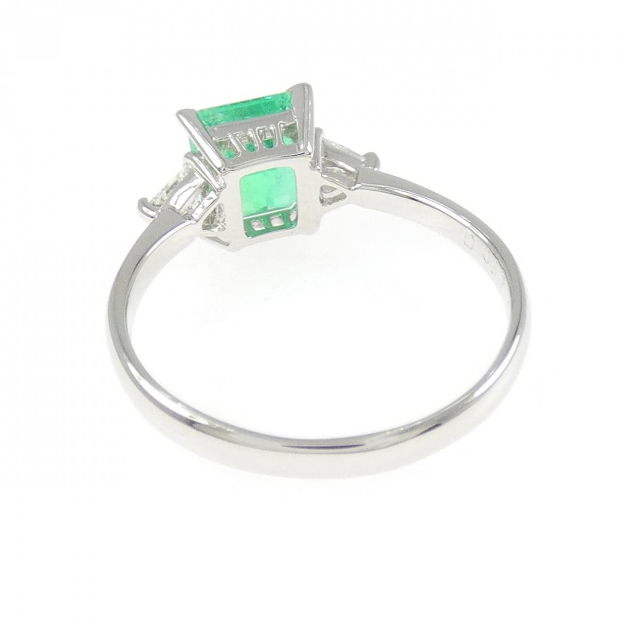 PT900 エメラルド リング 1.47CT