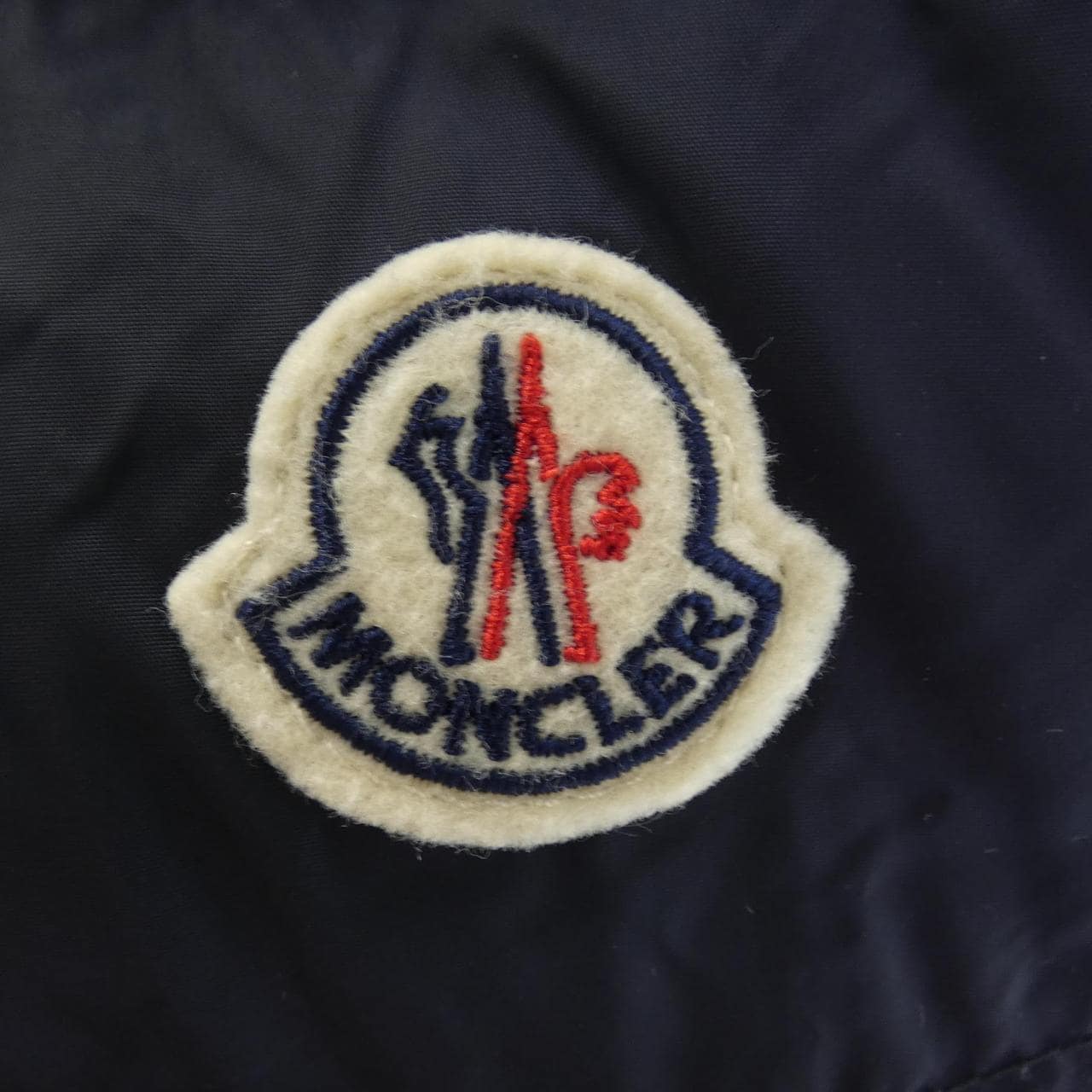 モンクレール MONCLER ダウンジャケット