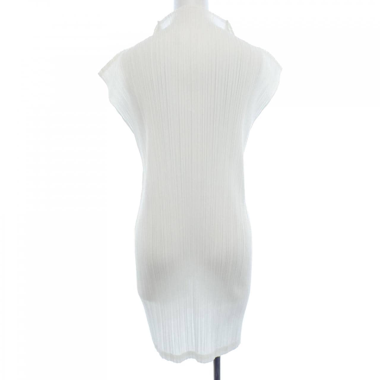 百褶PLEATS PLEASE上衣