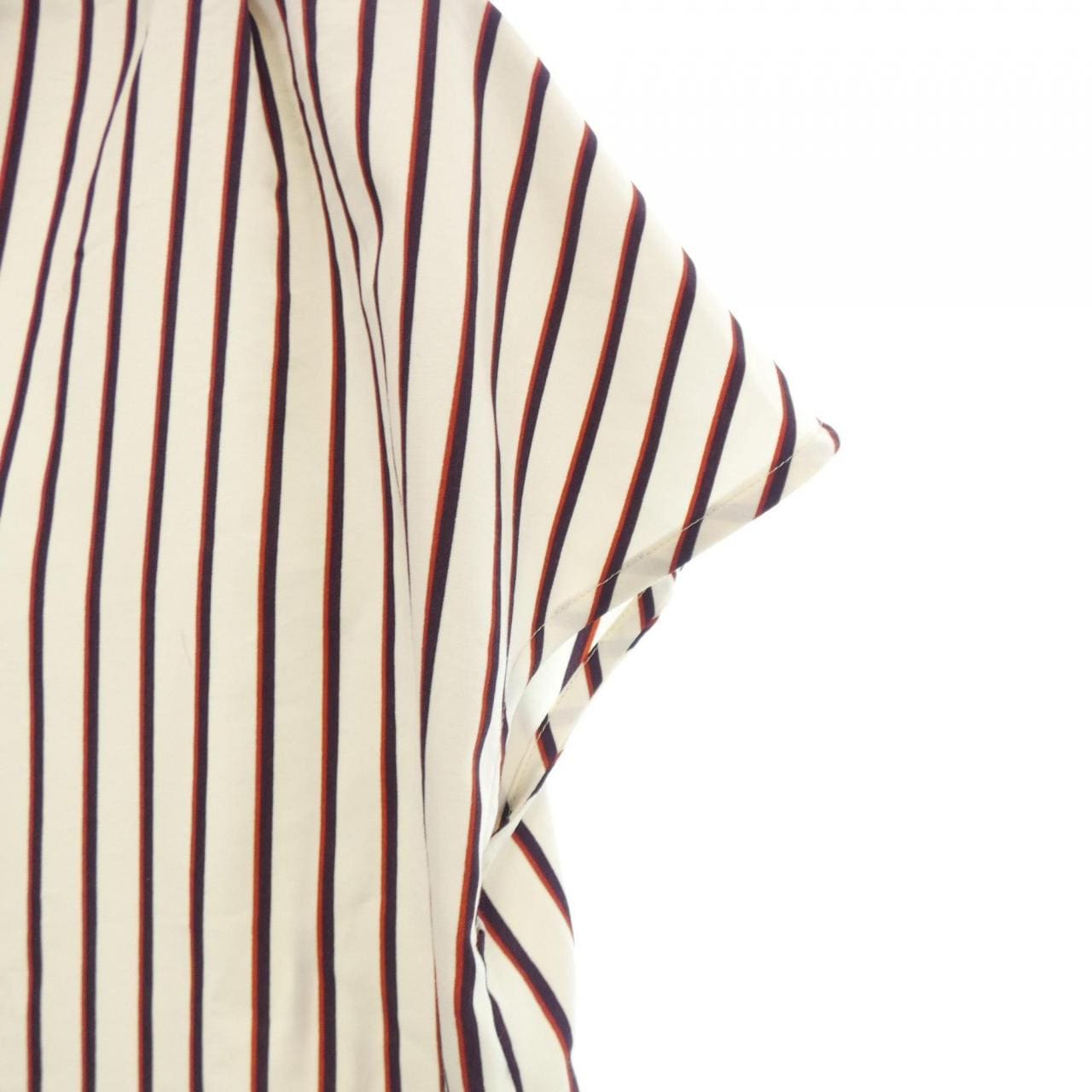 UNIVERSAL LANGUAGE トップス