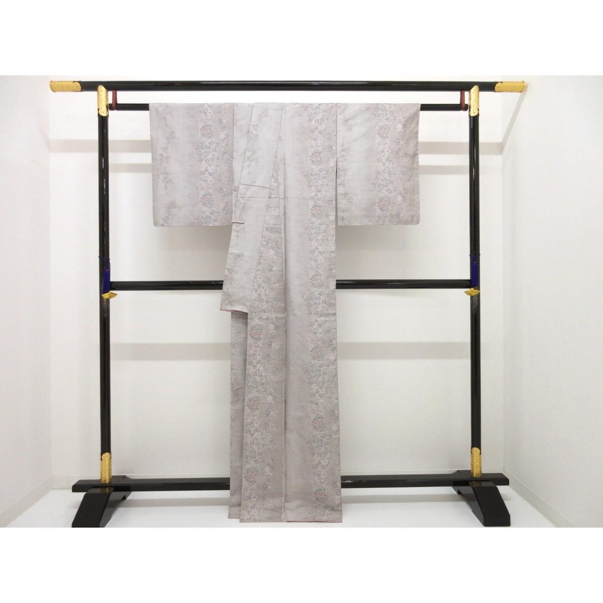 【未使用品】紬　【都喜ヱ門大島紬】裄丈Ｓ寸