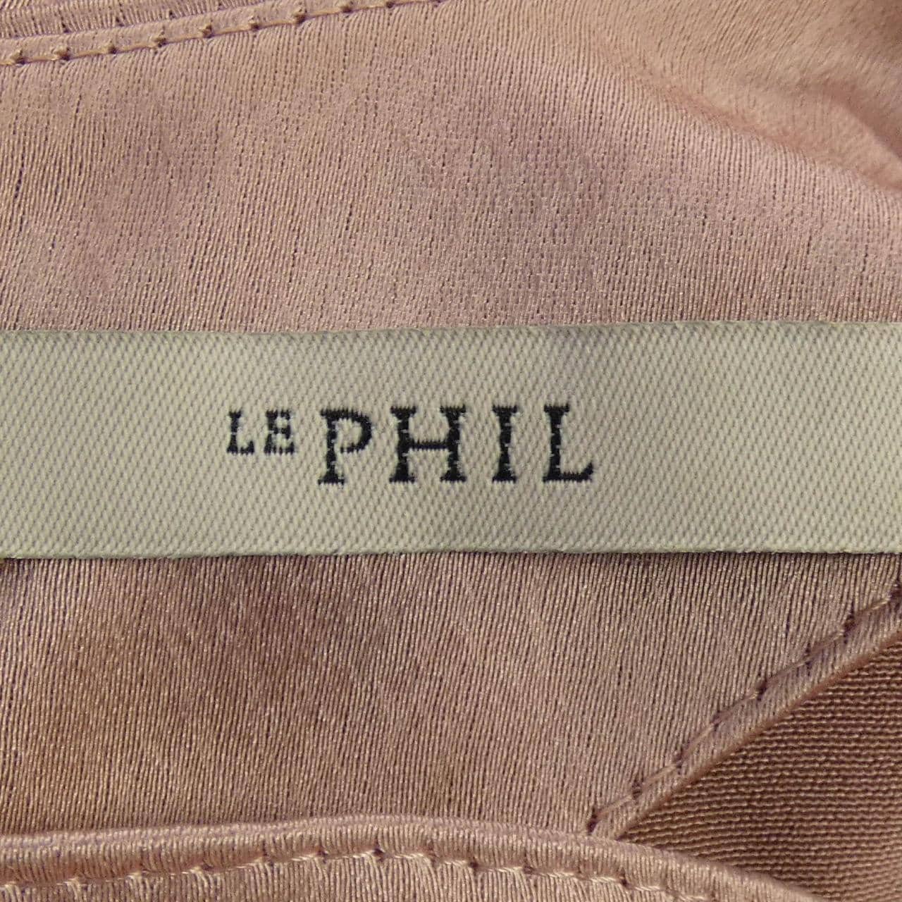 ルフィル LE PHIL トップス