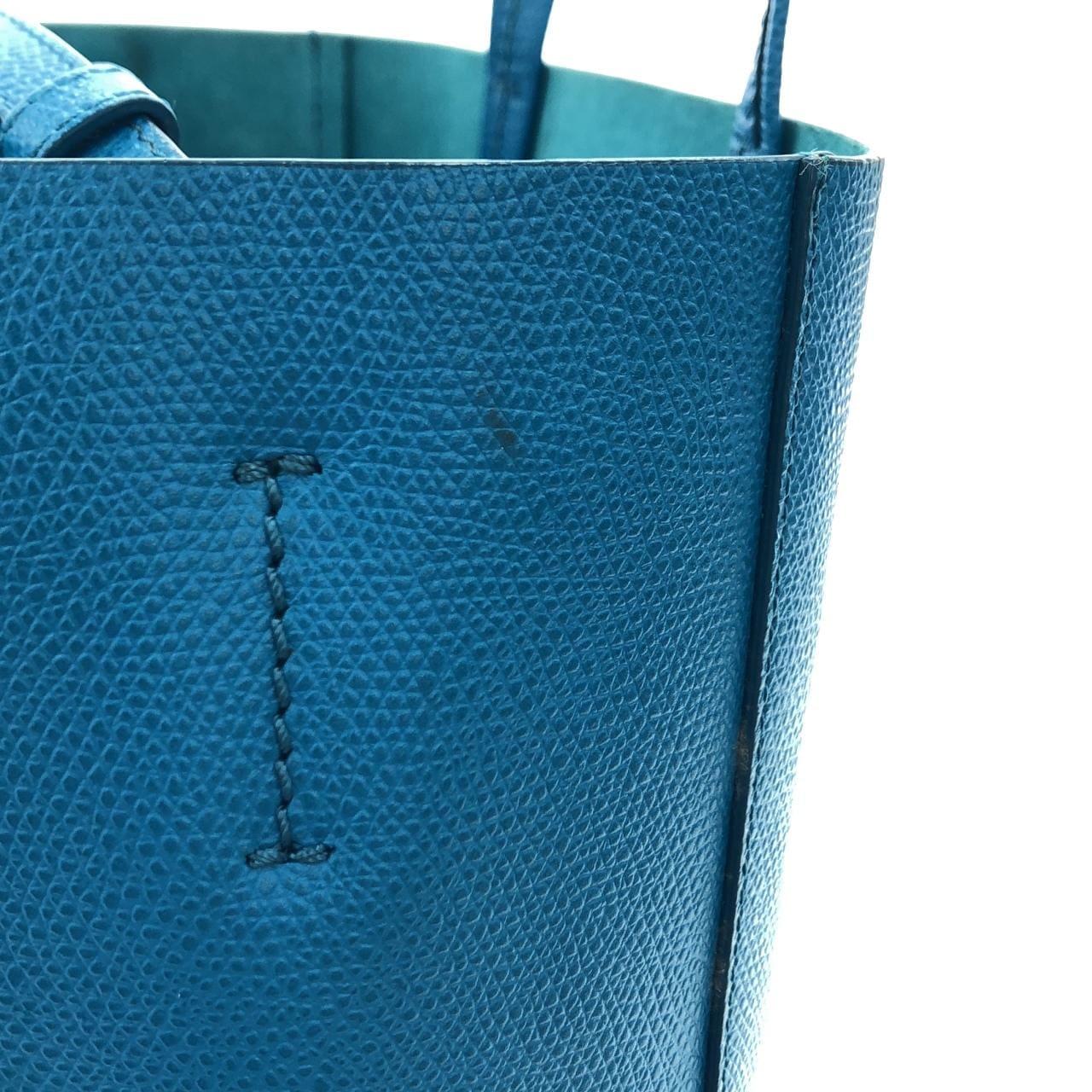 セリーヌ バーティカル カバ スモール 176183XBA バッグ