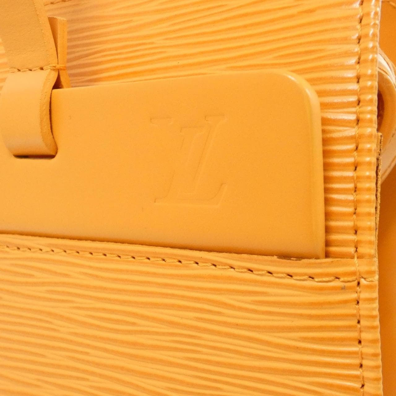 ルイヴィトン エピ クロワゼット PM M5249H バッグ