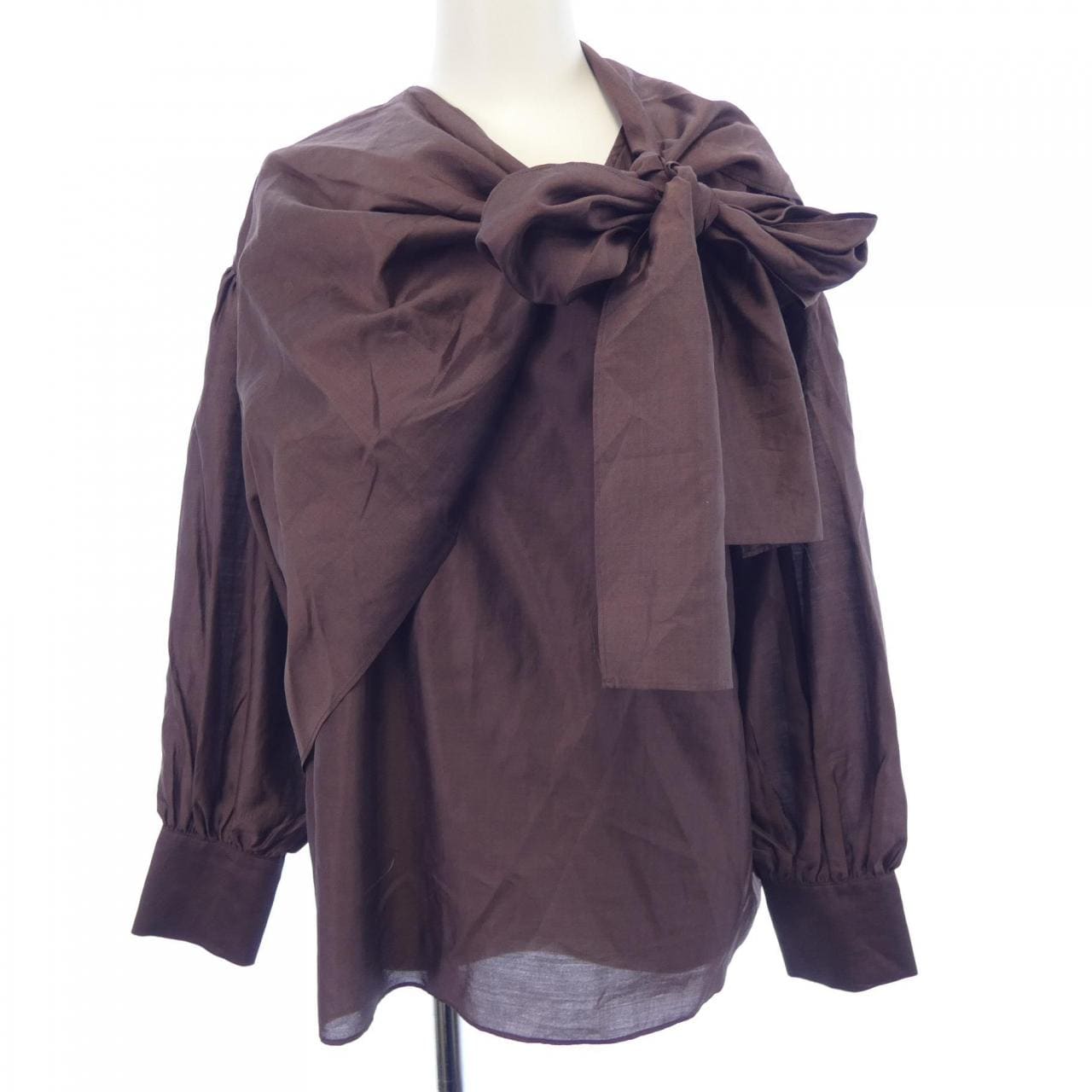 プルミエアロンディスモン 1er Arrondissement トップス