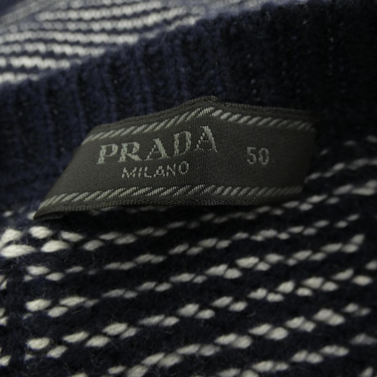 プラダ PRADA UMA496 S201 Q8E ニット