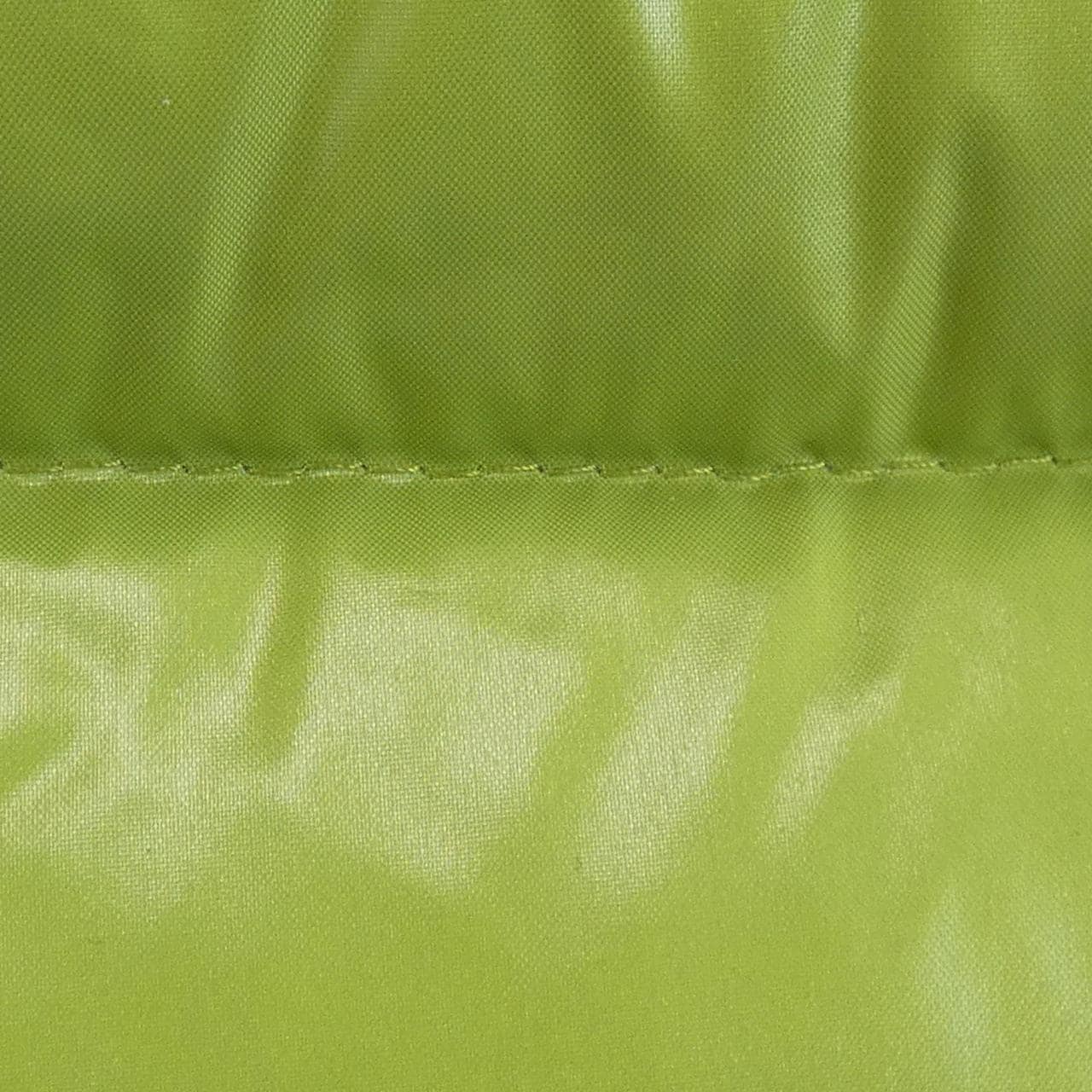 モンクレール MONCLER ダウンジャケット