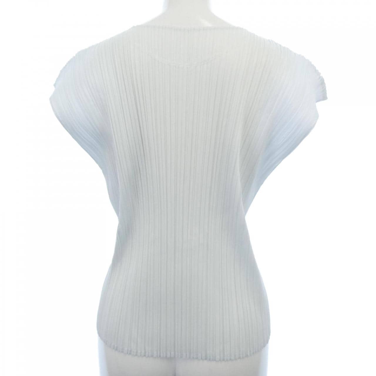 百褶PLEATS PLEASE上衣