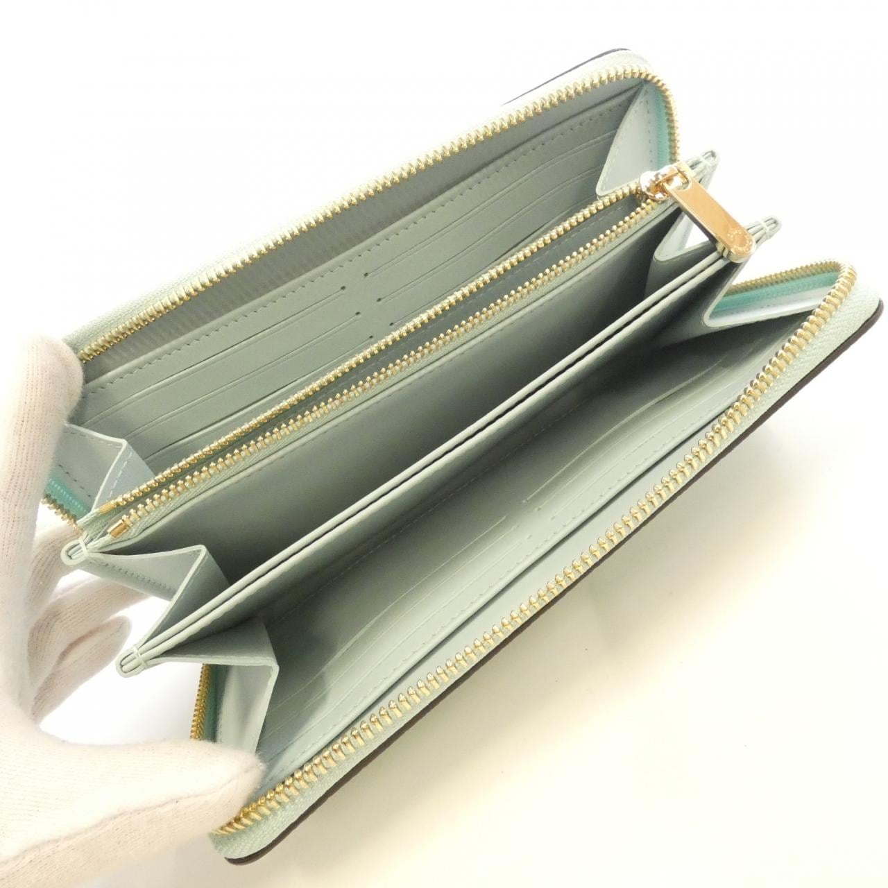 ルイヴィトン マヒナ ジッピー ウォレット M83489 財布