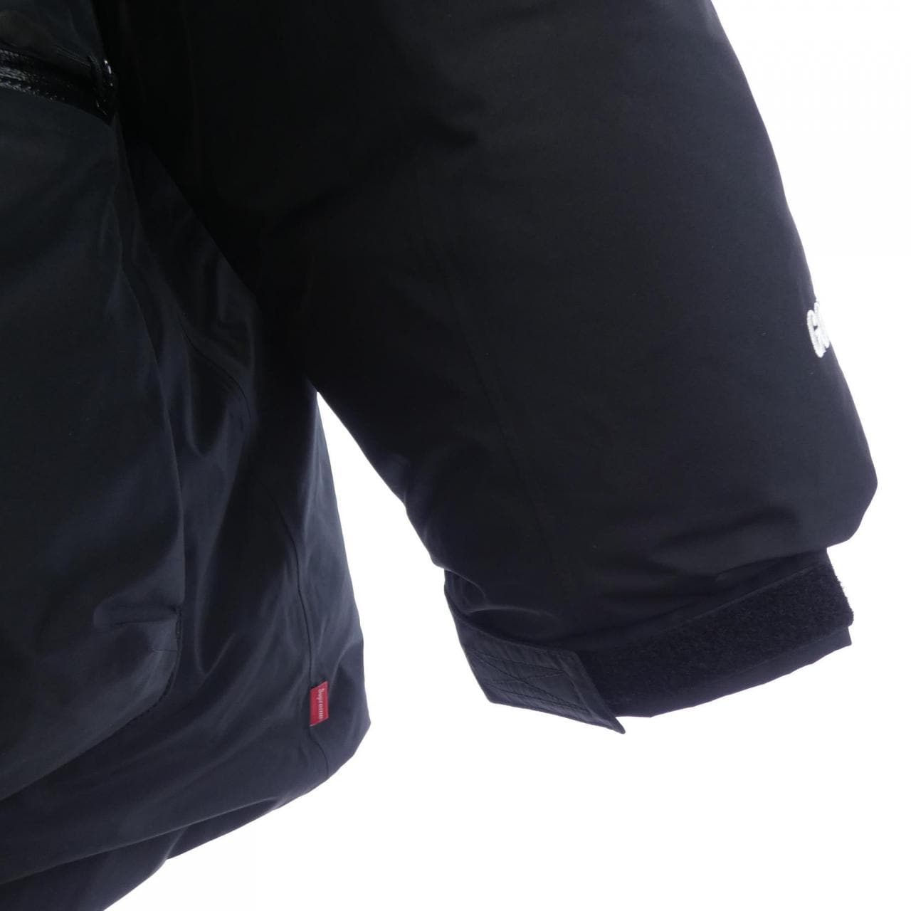 SUPREME GORE-TEX 700蓬鬆度羽絨外套