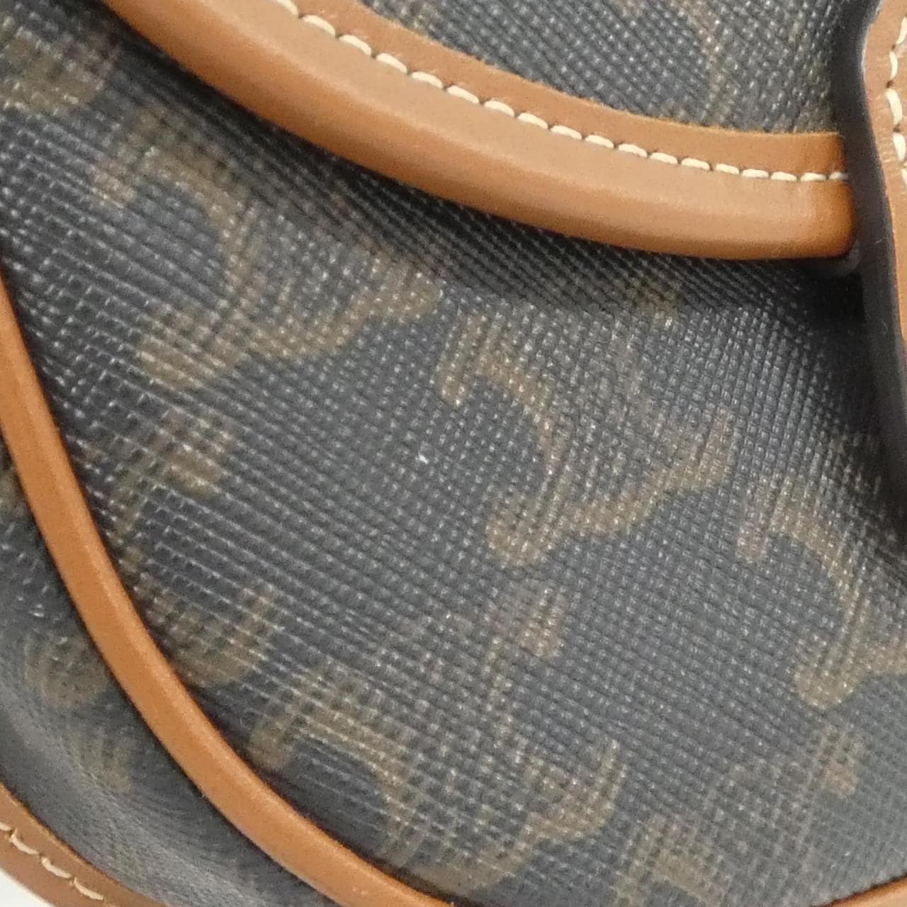 セリーヌ ミニ ブサス  196702BZJ ショルダーバッグ