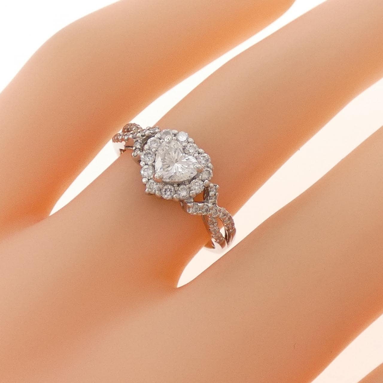 PT900 ハート ダイヤモンド リング 0.345CT