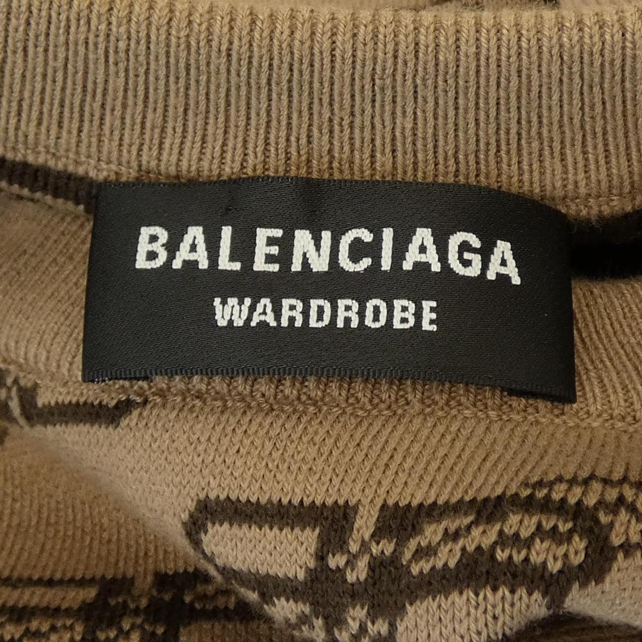 バレンシアガ BALENCIAGA WARDROBE 705033 T3253 ニット
