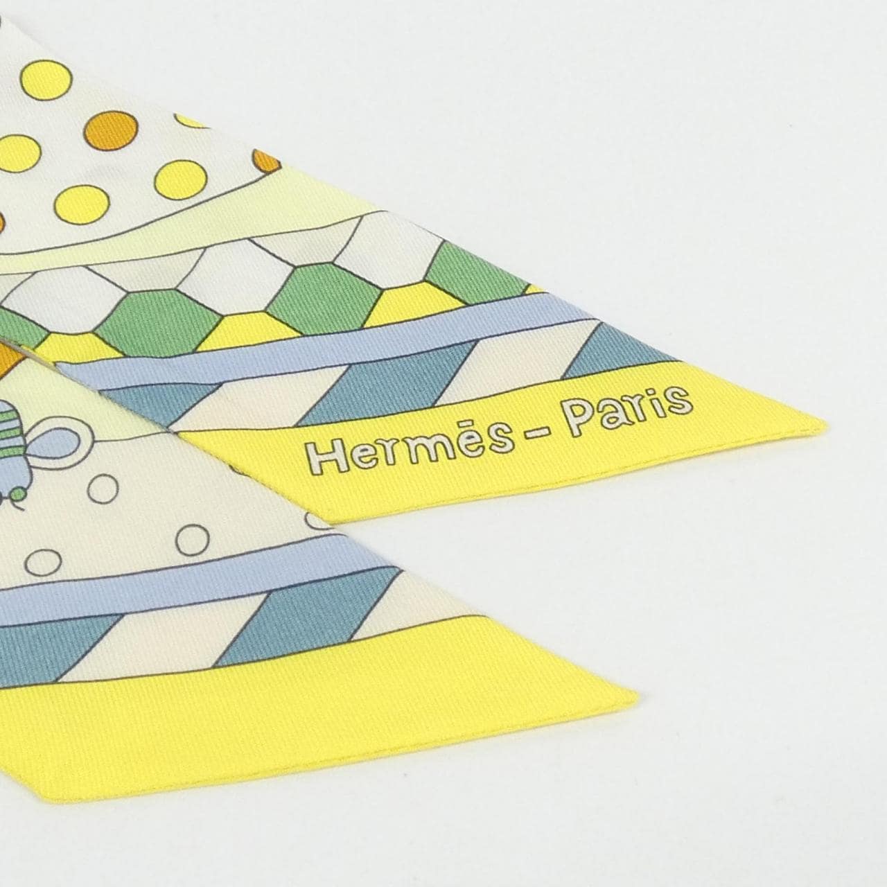 エルメス LES MURMURES DE LA FORET ツイリー 063005S スカーフ