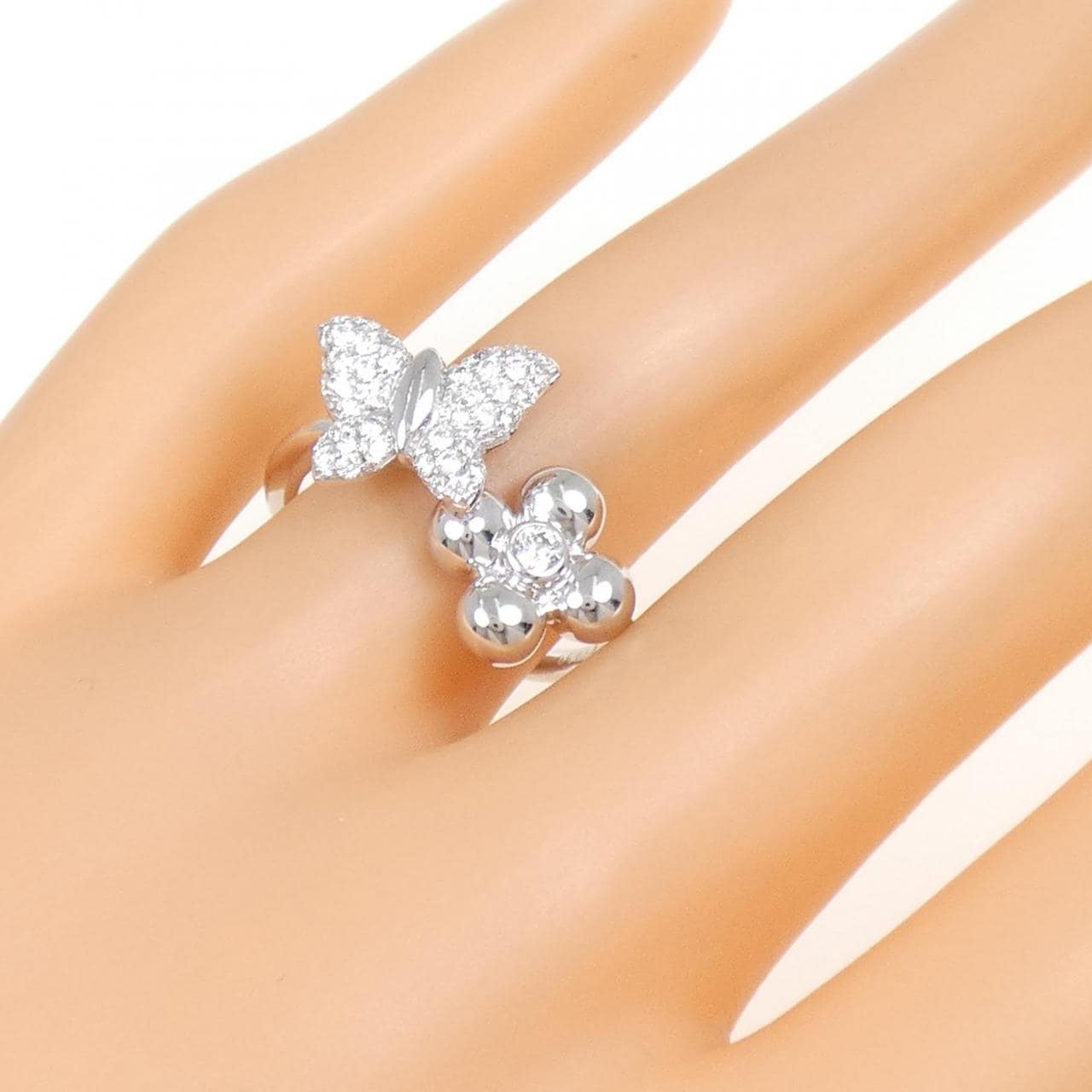 K18WG バタフライ×フラワー ダイヤモンド リング 0.50CT