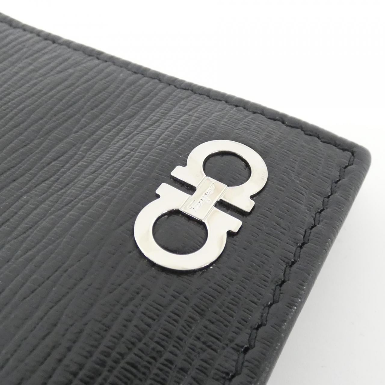 【新品】サルヴァトーレフェラガモ 66 A064 札入れ