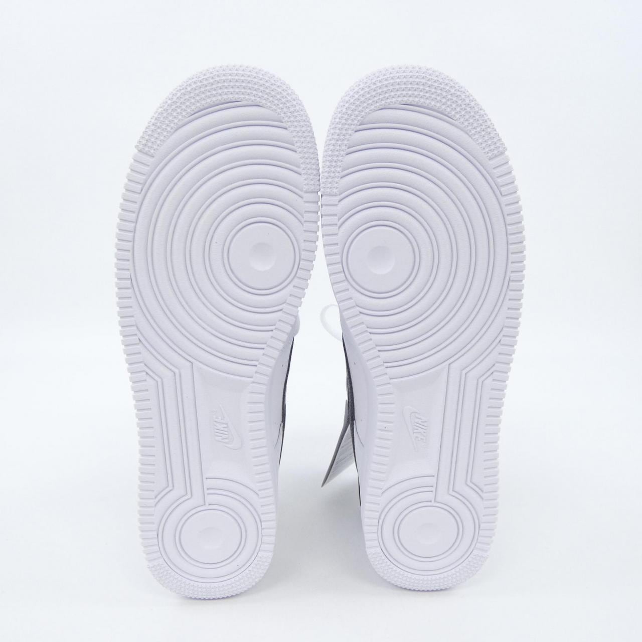ナイキ NIKE CT2302-100 スニーカー