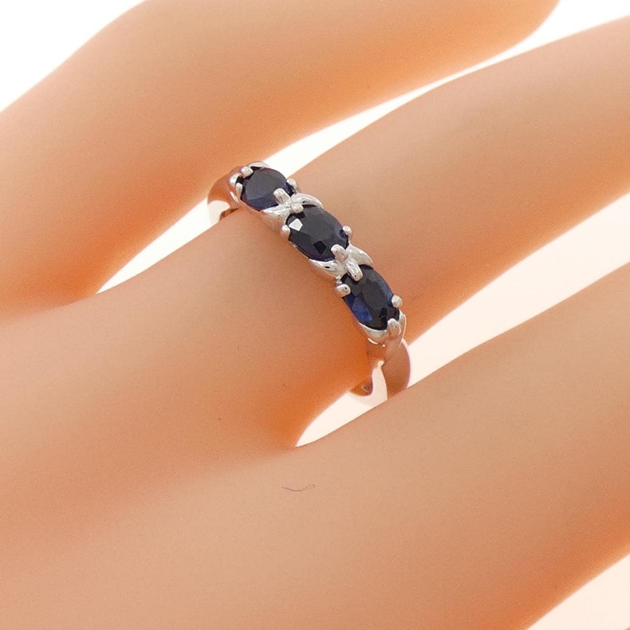 K14WG サファイヤ リング 0.62CT