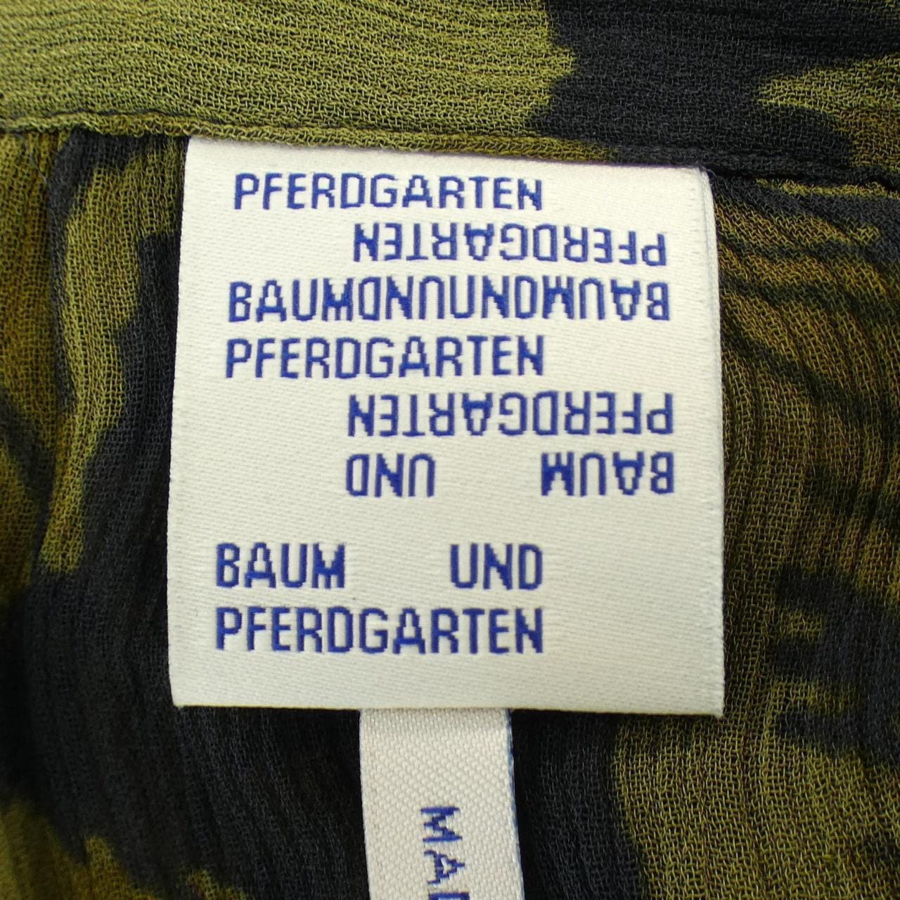バウムウンドヘルガーデン Baum und Pferdgarten ワンピース