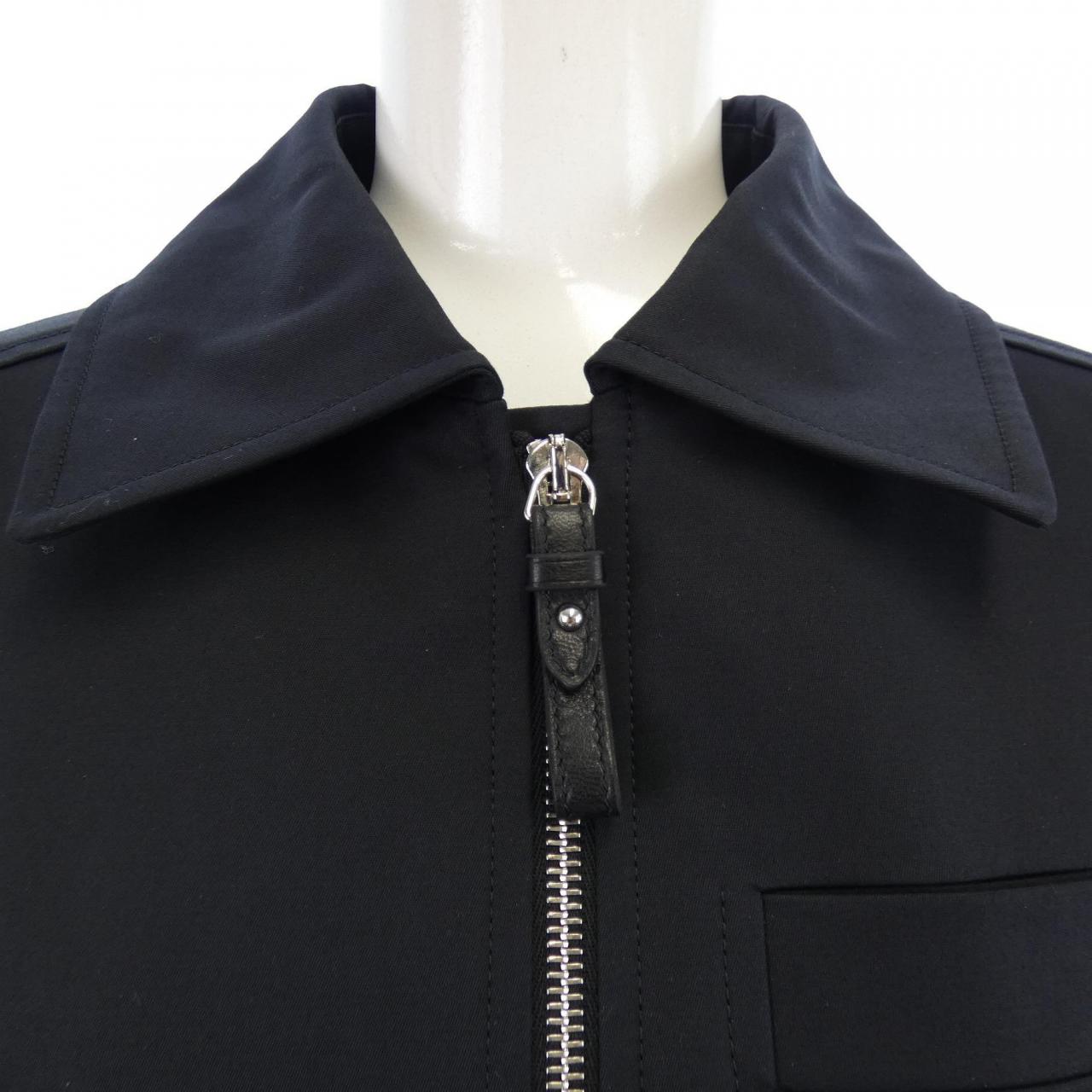 エルメス HERMES ハンドストラップスライダー 5H0245DQ ジャケット