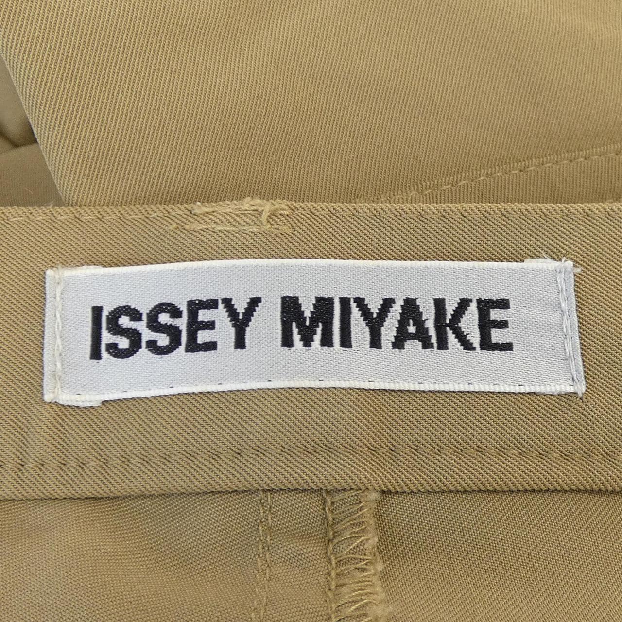 イッセイミヤケ ISSEY MIYAKE IM22FF009 パンツ