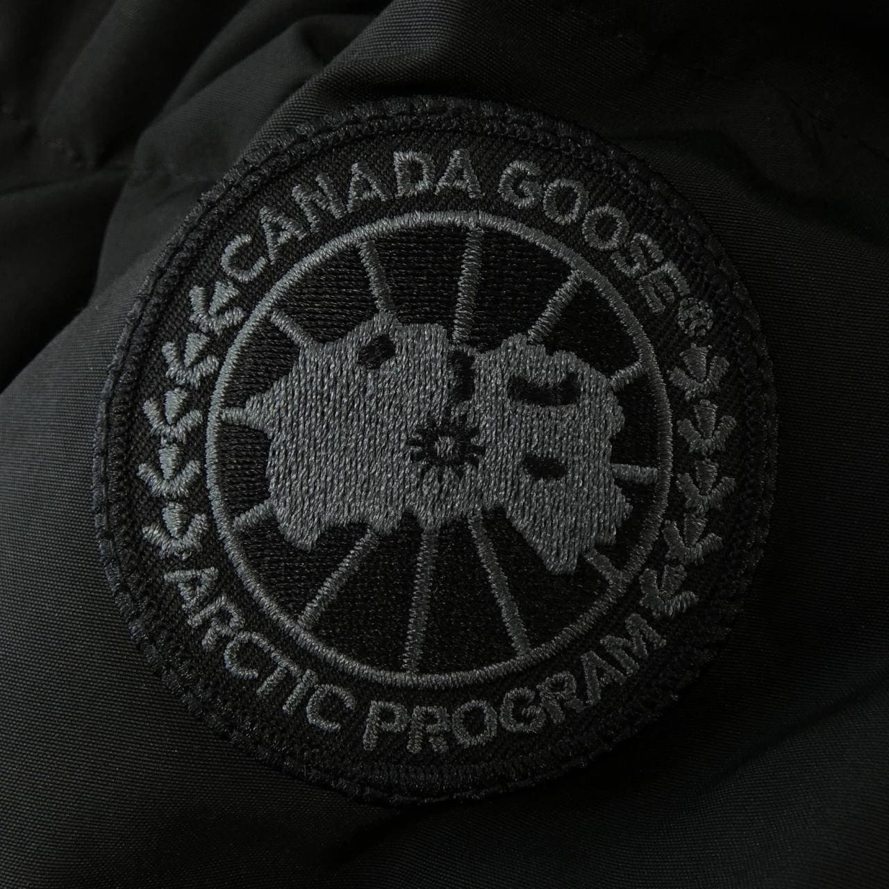 カナダグース CANADA GOOSE BLACK LABEL 2048MB WYNDHAM ウィンダム ダウンジャケット