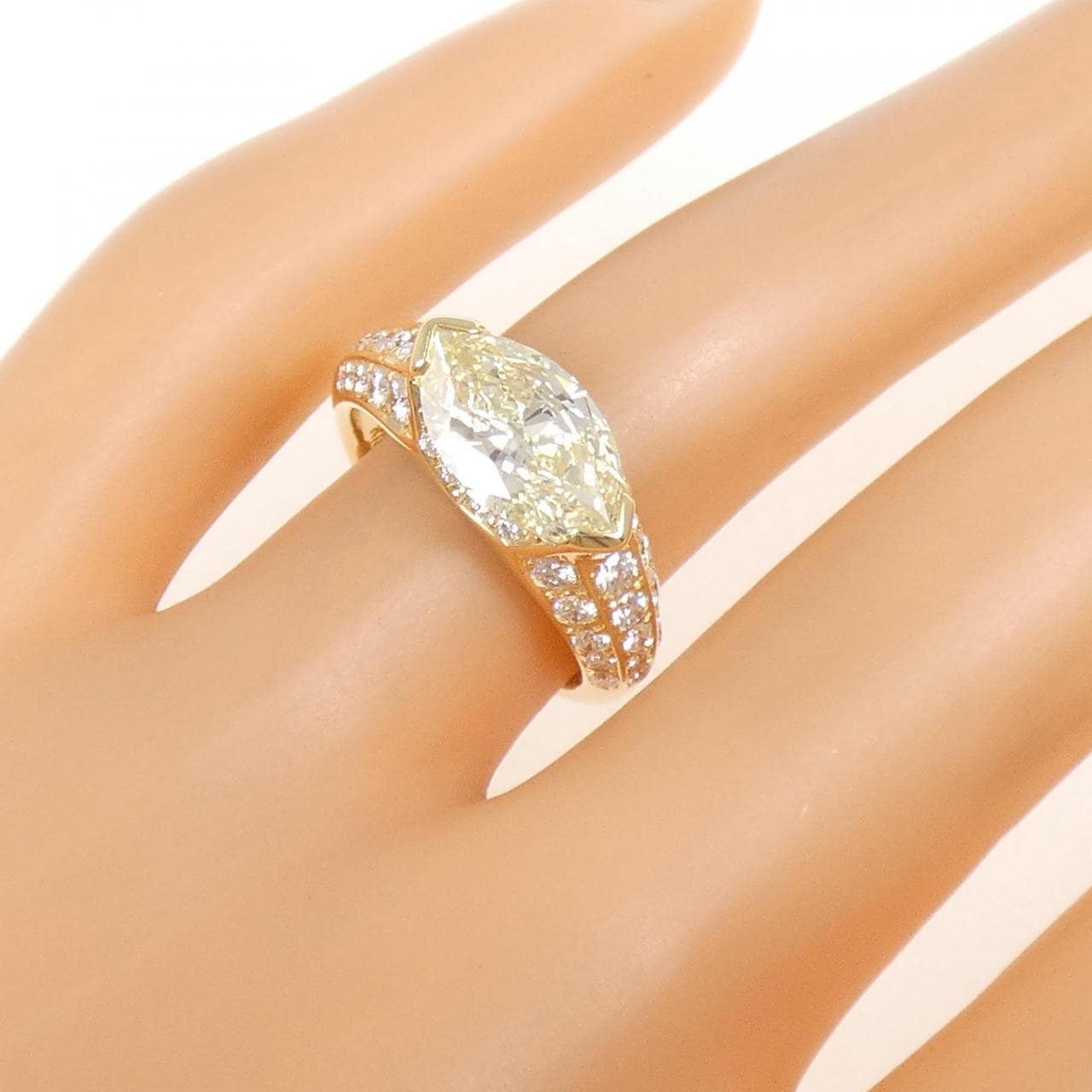K18YG ダイヤモンド リング 2.01CT