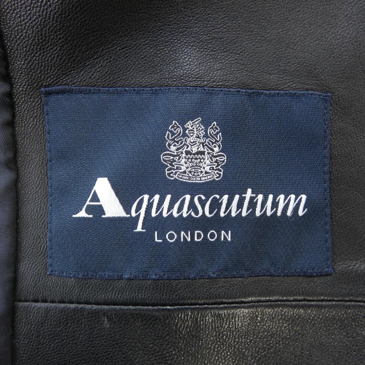 アクアスキュータム Aquascutum レザーコート