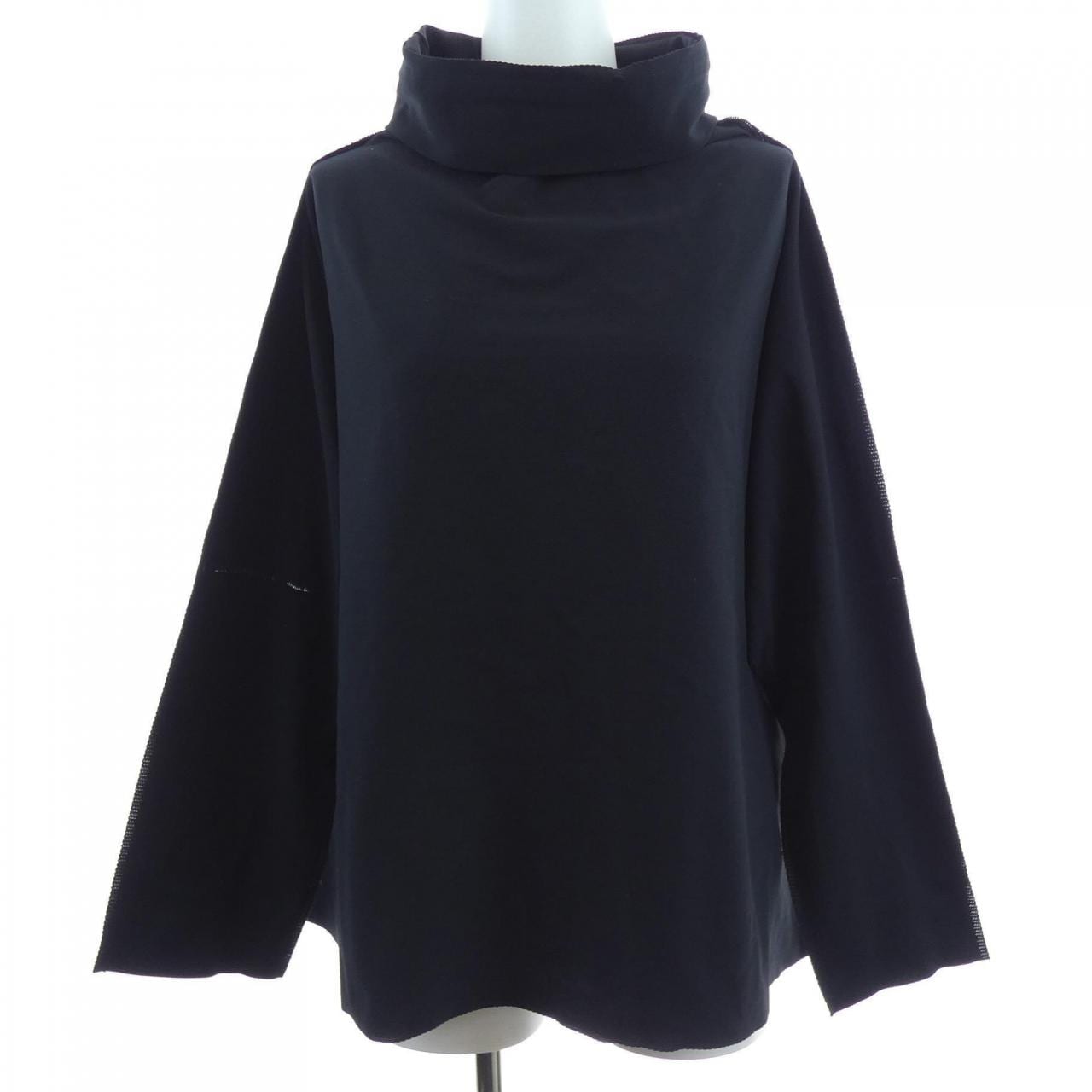 ミーイッセイミヤケ me ISSEY MIYAKE MI02KJ553 トップス