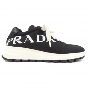 プラダ PRADA スニーカー