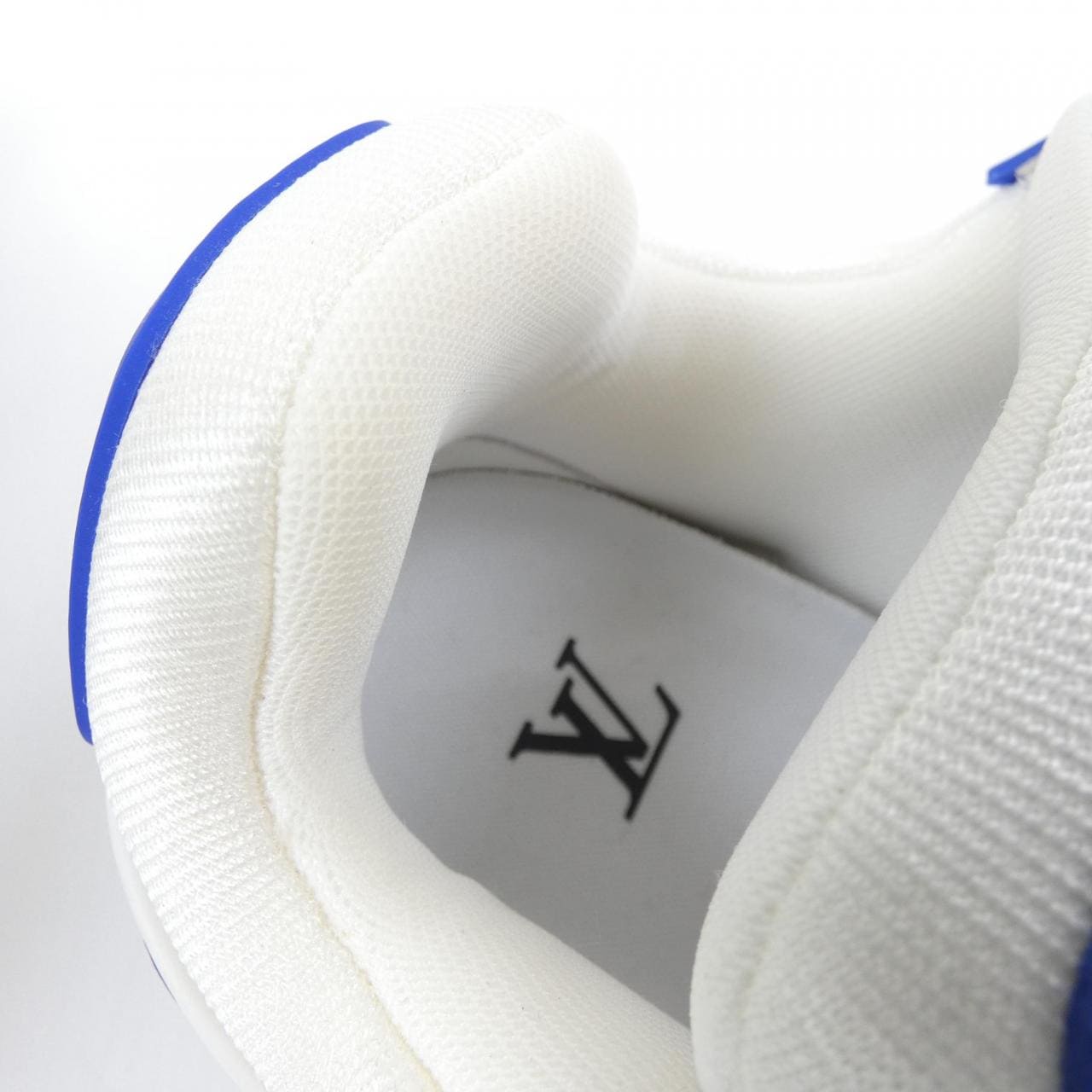 ルイヴィトン LOUIS VUITTON LVトレイナーマキシライン スニーカー