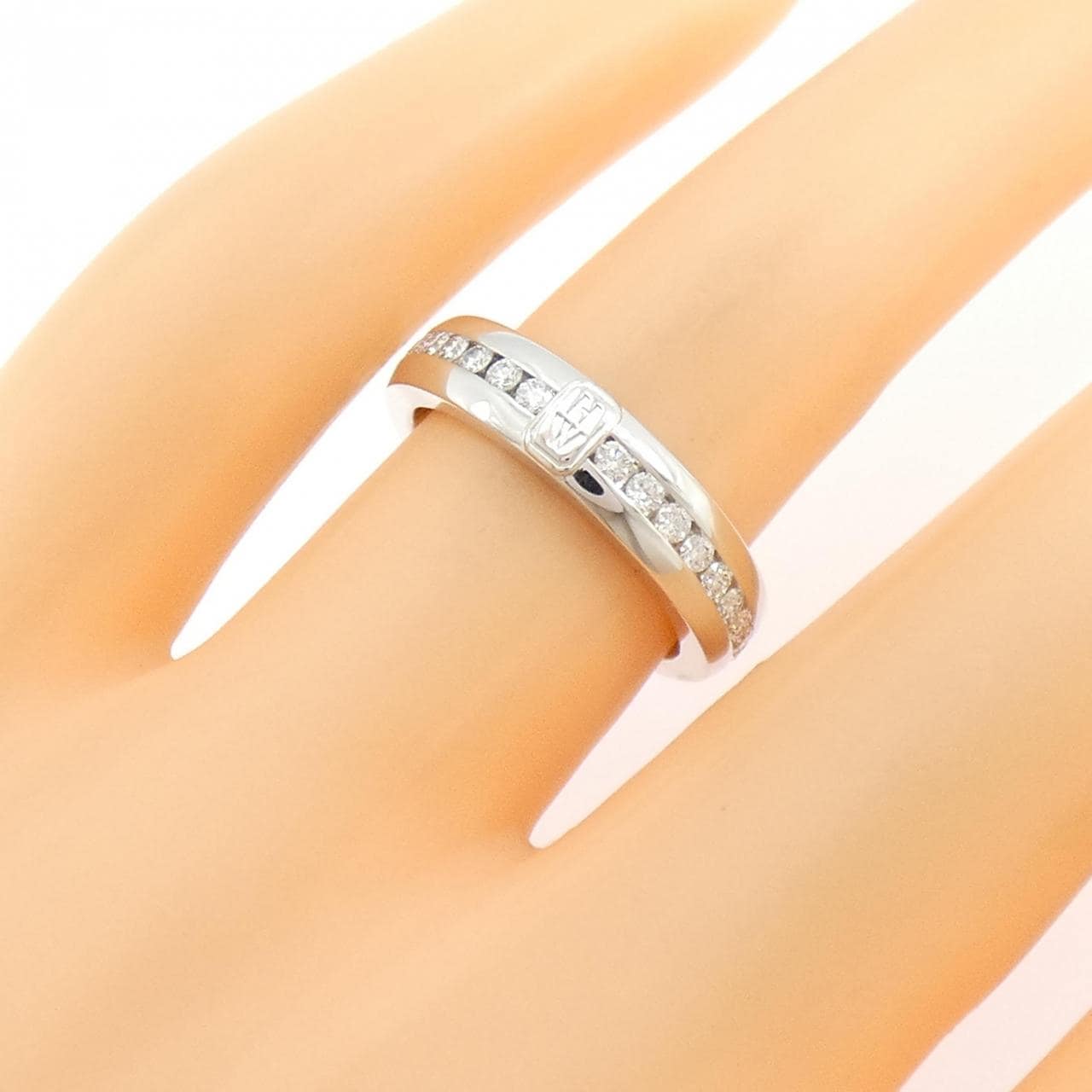 ハリーウィンストン HWロゴ リング