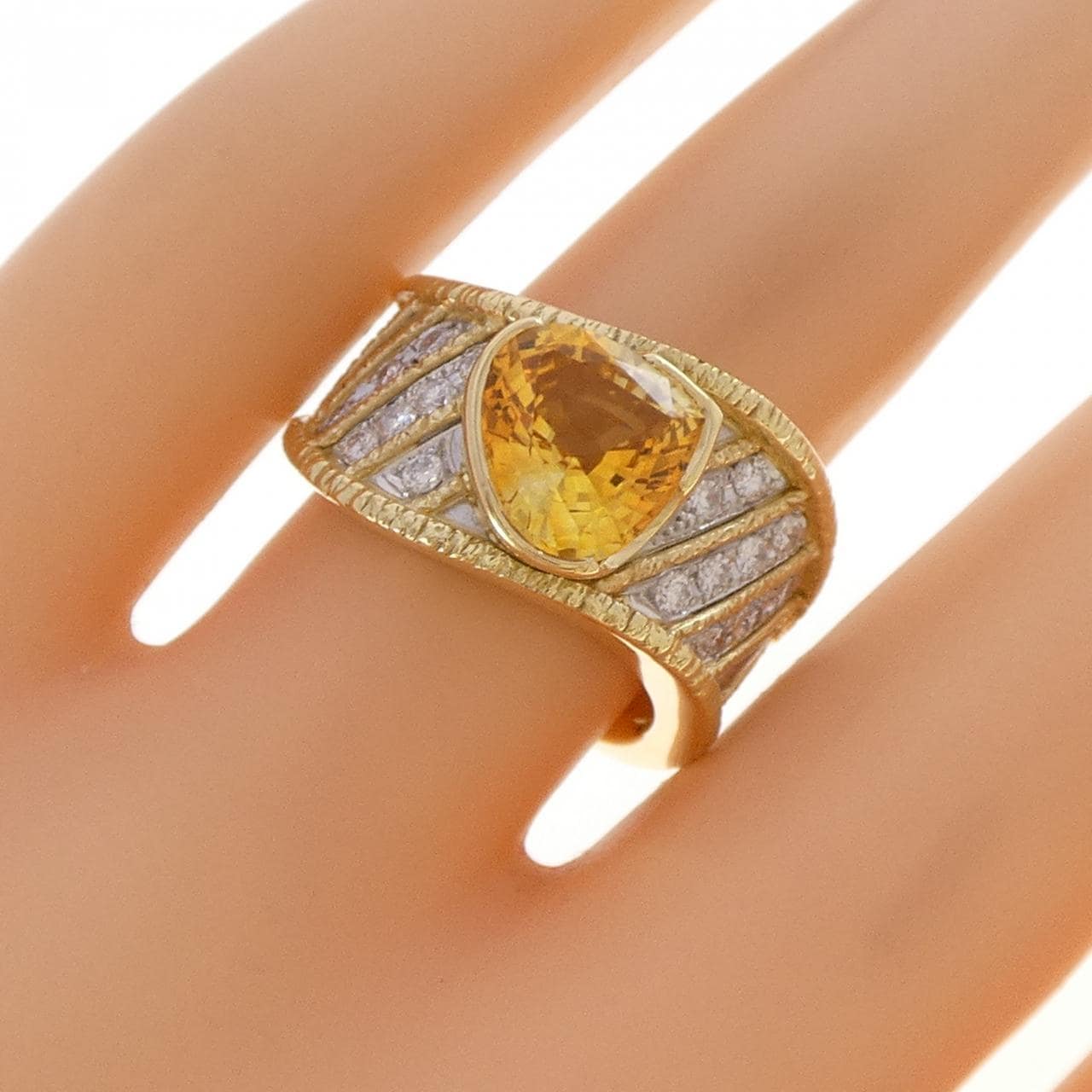 キウチケンジ サファイヤ リング 2.57CT