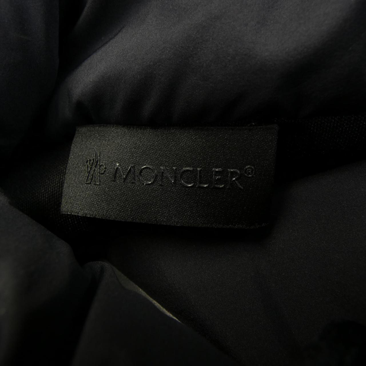 モンクレール MONCLER 20918G00020 ダウンジャケット