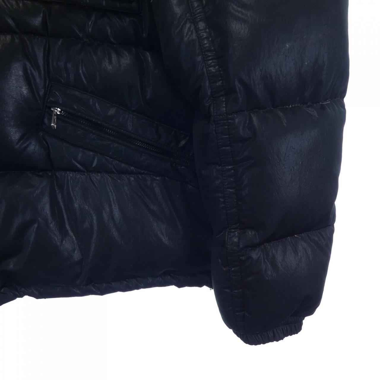 モンクレール MONCLER ダウンジャケット