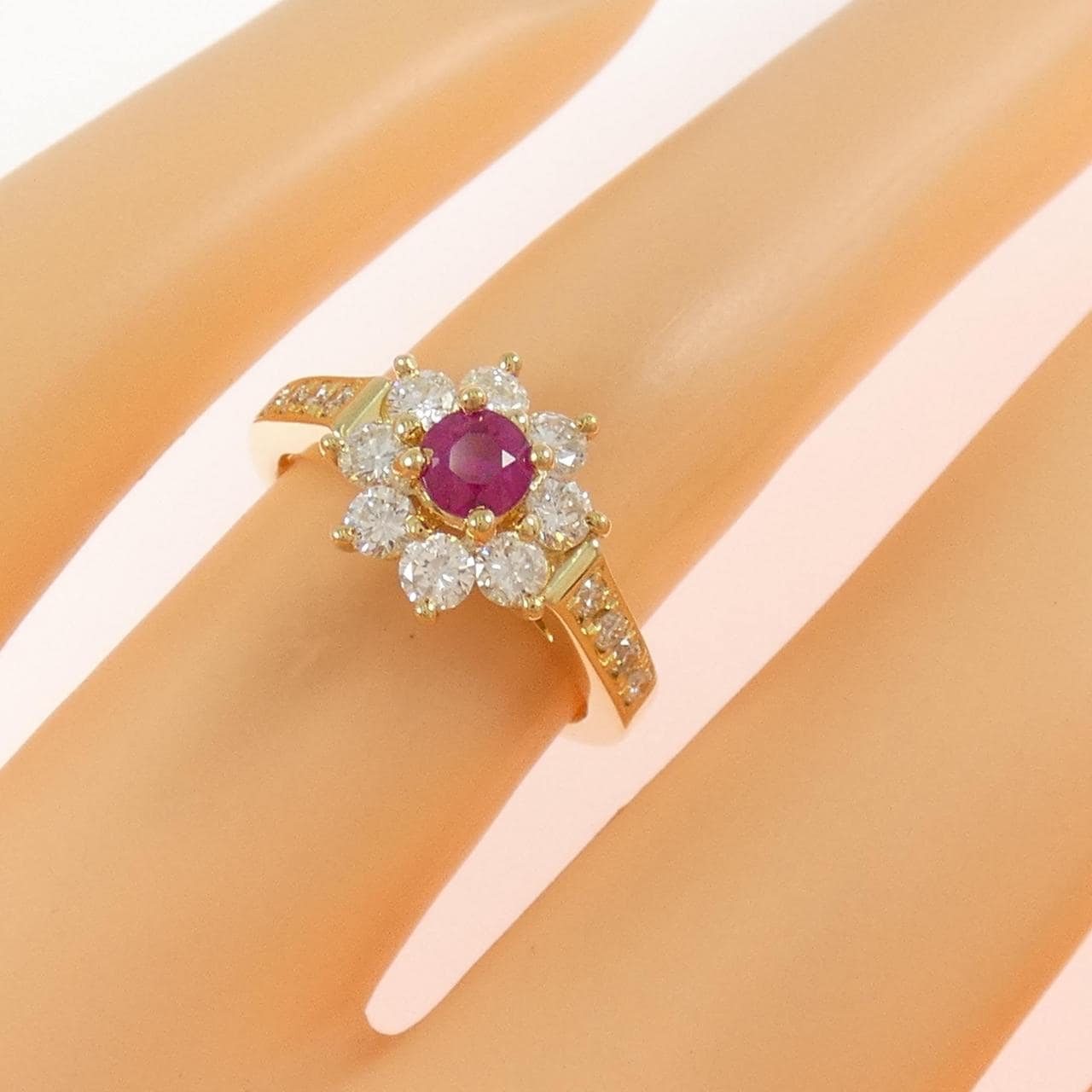 K18YG フラワー ルビー リング 0.37CT