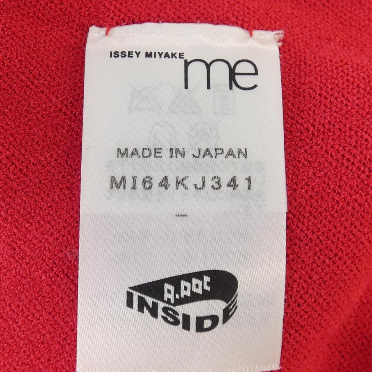 ミーイッセイミヤケ me ISSEY MIYAKE トップス