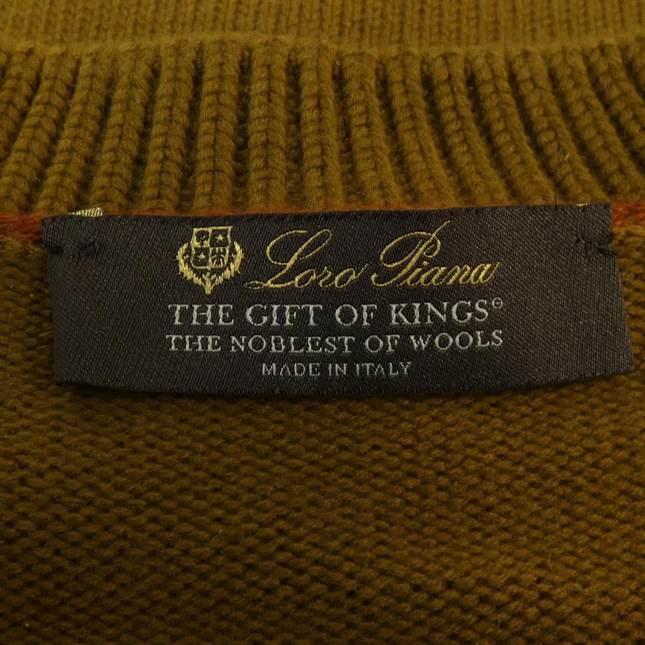 ロロピアーナ Loro Piana THE GIFT OF KINGS FAM4406 ニット