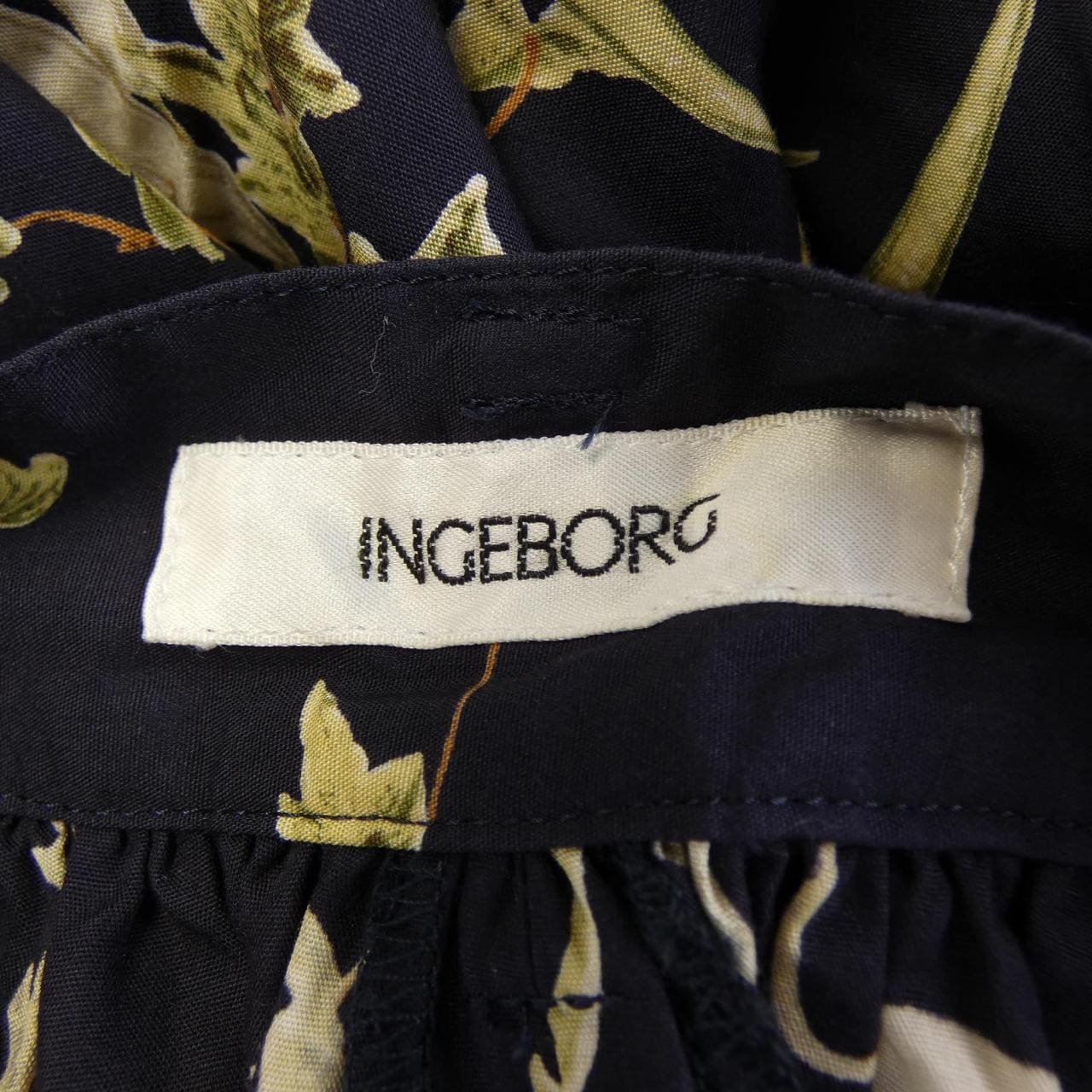 インゲボルグ INGEBORG スカート