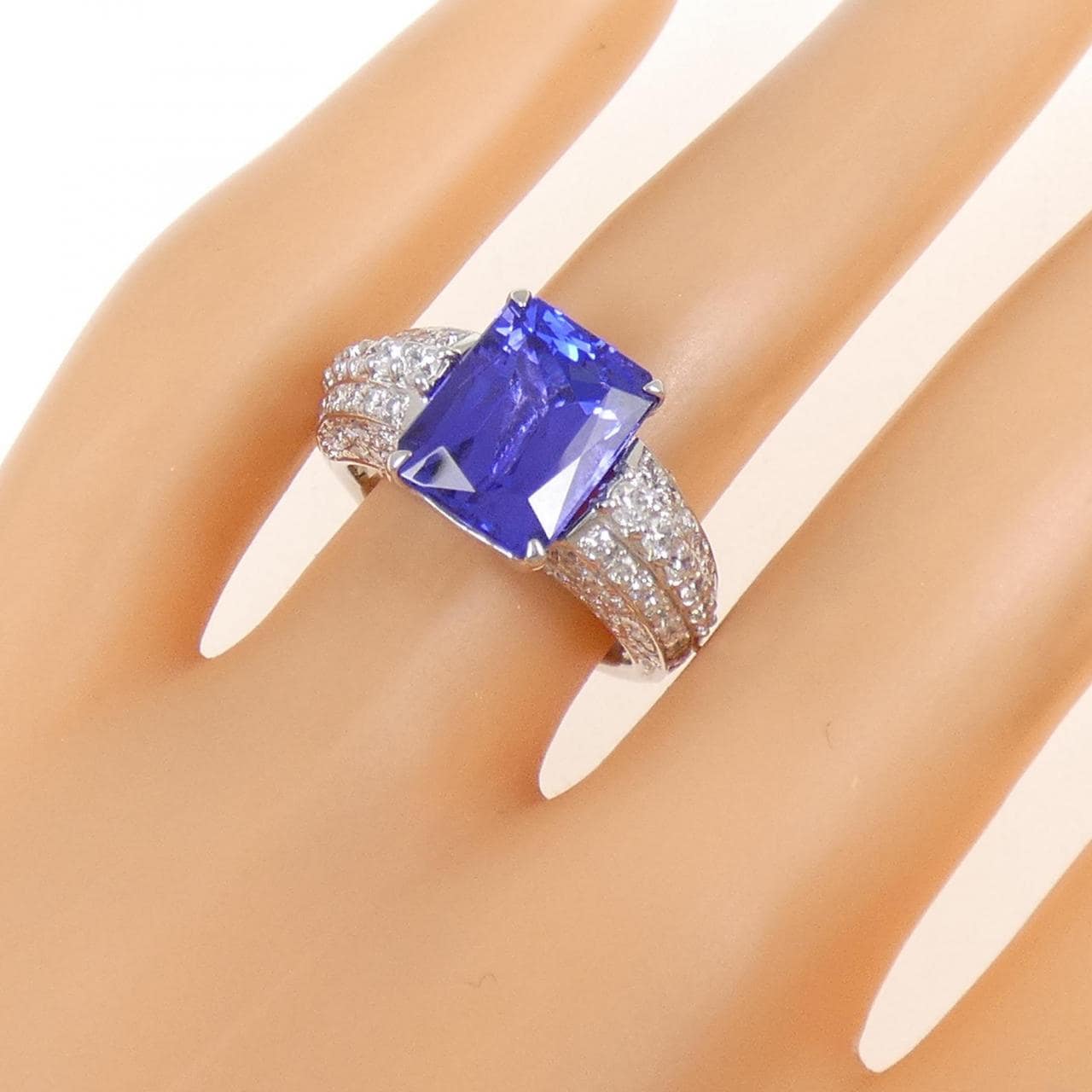 PT900 タンザナイト リング 4.71CT