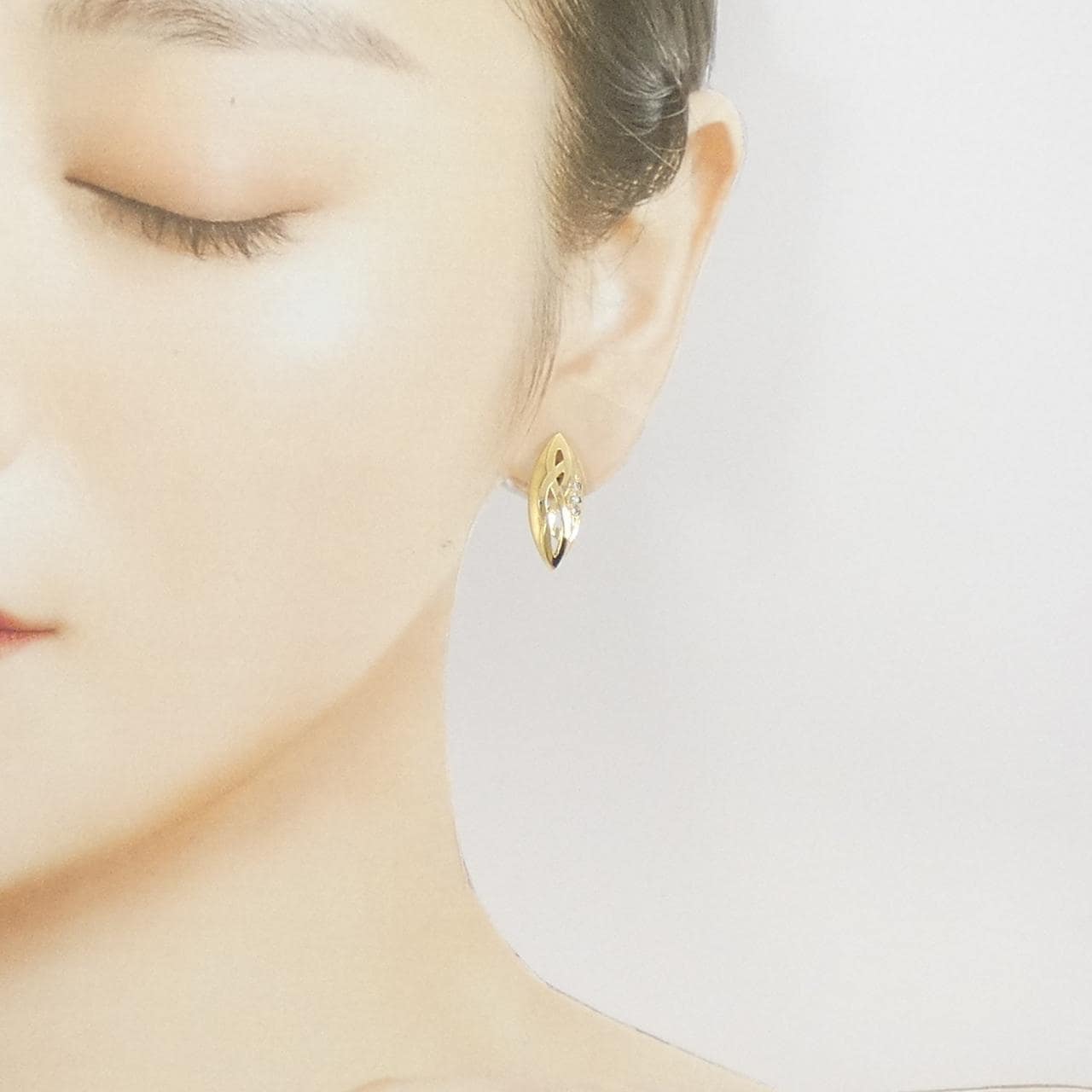 K18YG ダイヤモンド ピアス 0.06CT