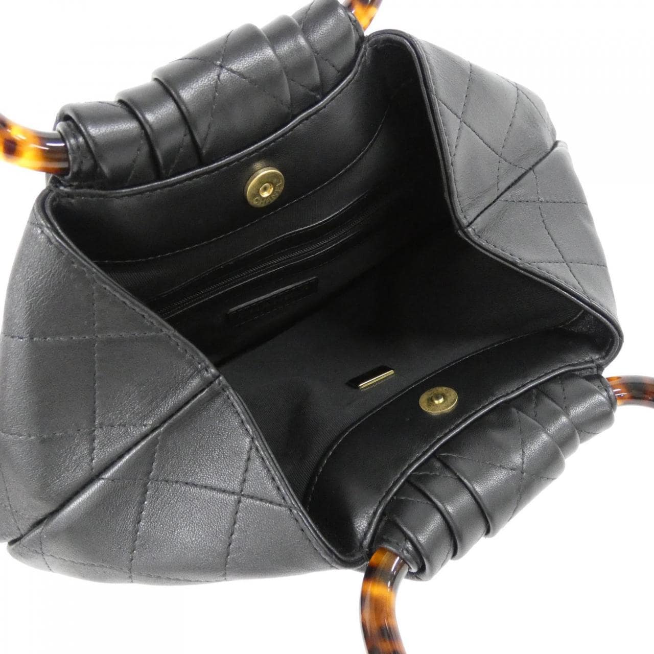 シャネル バッグ