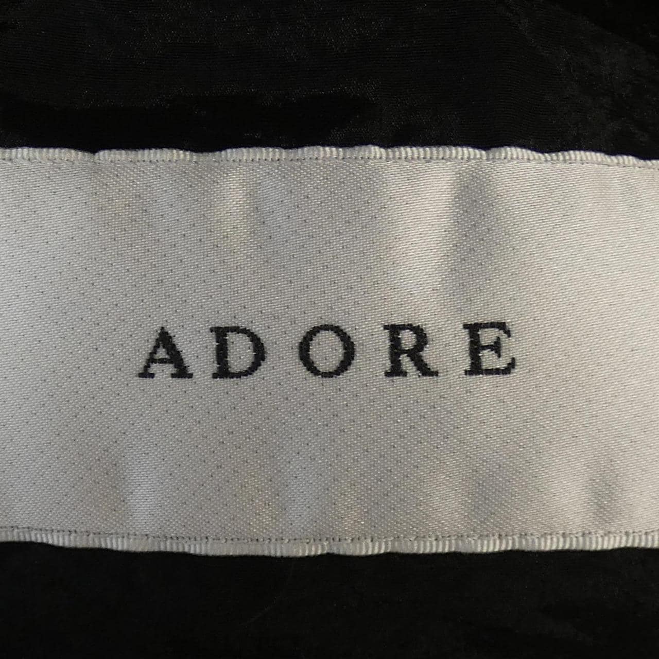 アドーア ADORE ベスト