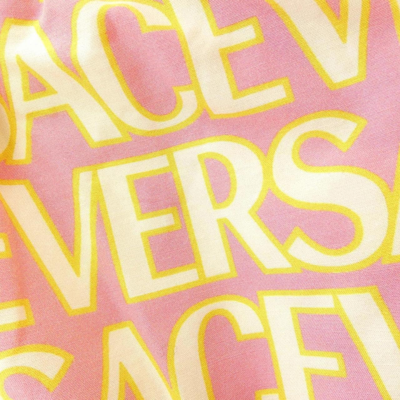 ヴェルサーチェ VERSACE ショートパンツ