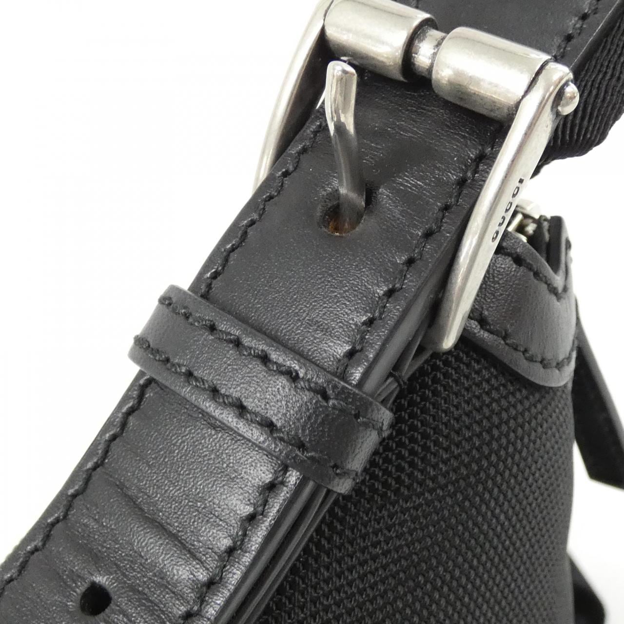 Gucci 631199 KWT7N單肩包