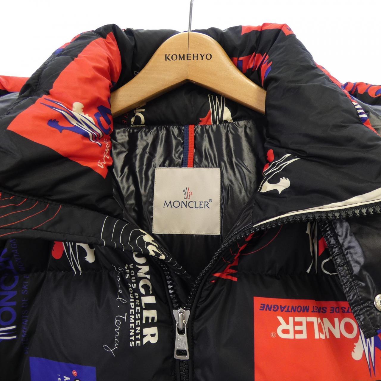 モンクレール MONCLER ダウンジャケット