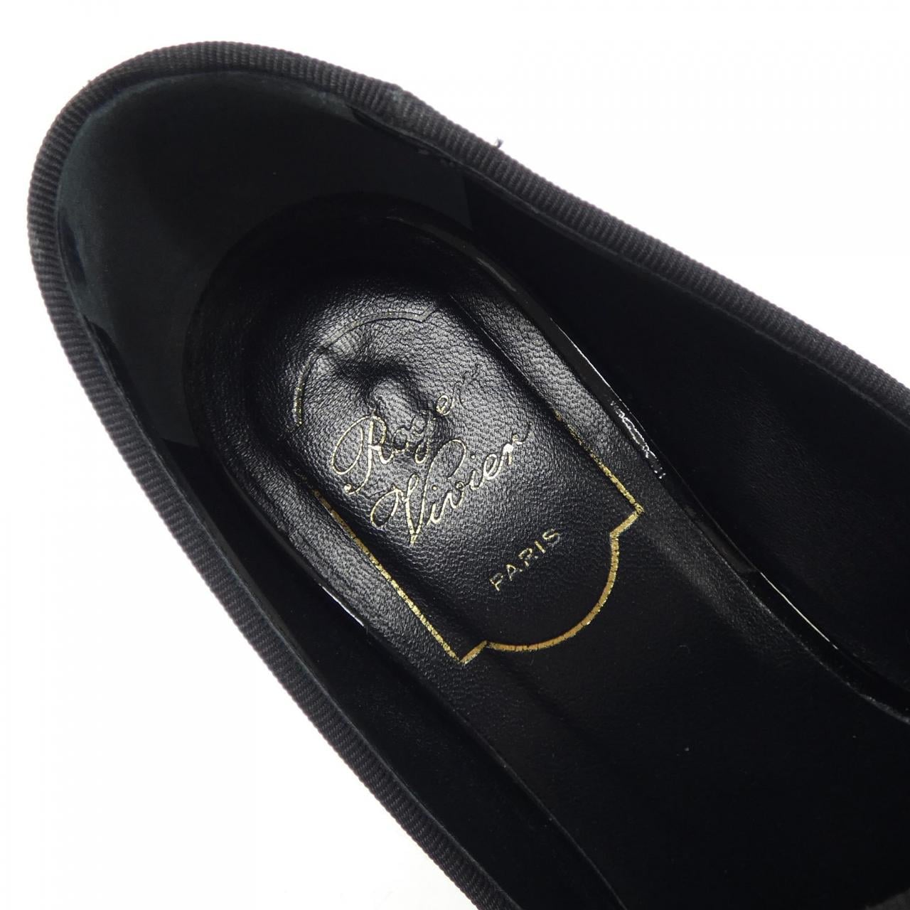 ロジェヴィヴィエ ROGER VIVIER RVW50123300D1PB999 フラットシューズ